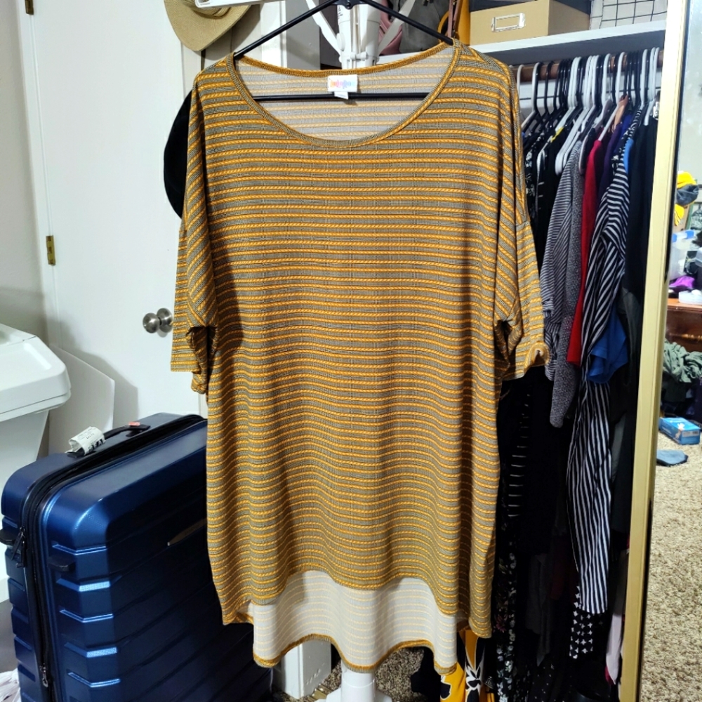 LulaRoe Irma Tunic
